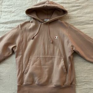 Dusty rose oversized Champion sweatshirt, barely worn.